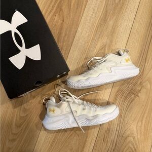 Under Armour - Women’s Volleyball shoes